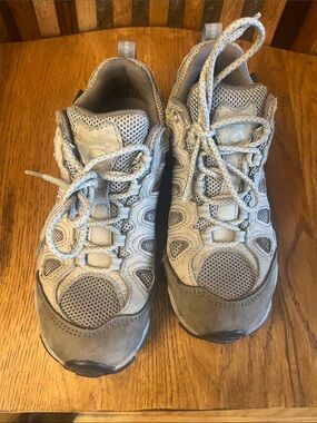 Women’s Gray Mesh & Suede Trail Sneakers - Comfortable Everyday Support